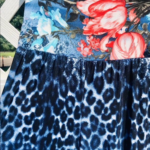 One left,  Animal Print Palazzo Pants Medium - Picture 6 of 9